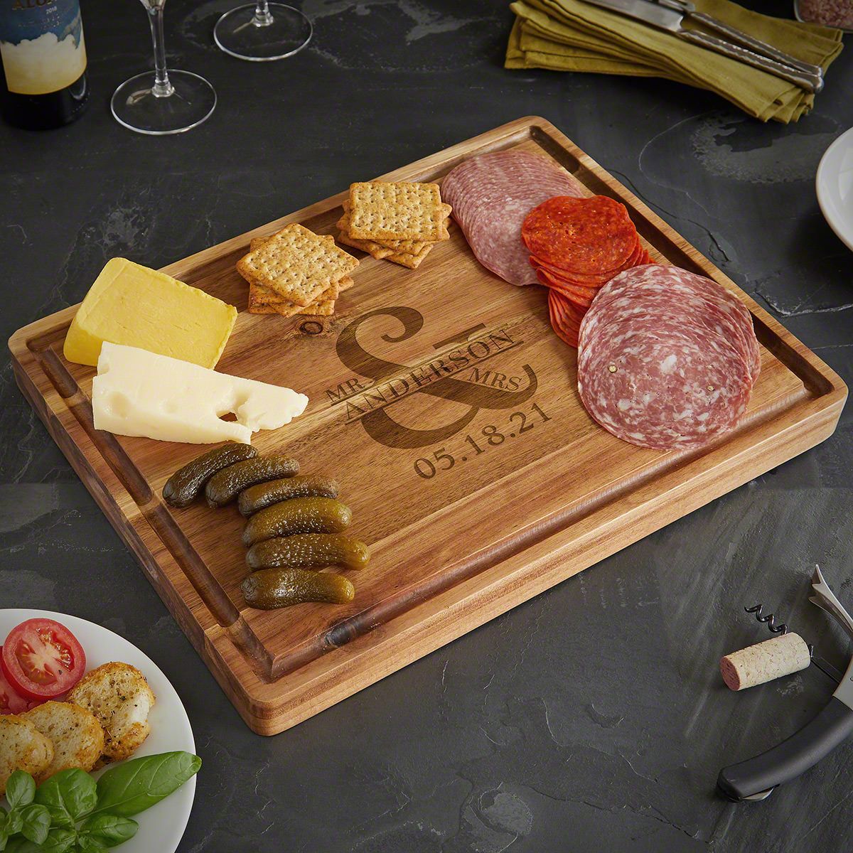 Personalized Acacia Charcuterie Board w Juice Groove (1.5in Thick)
