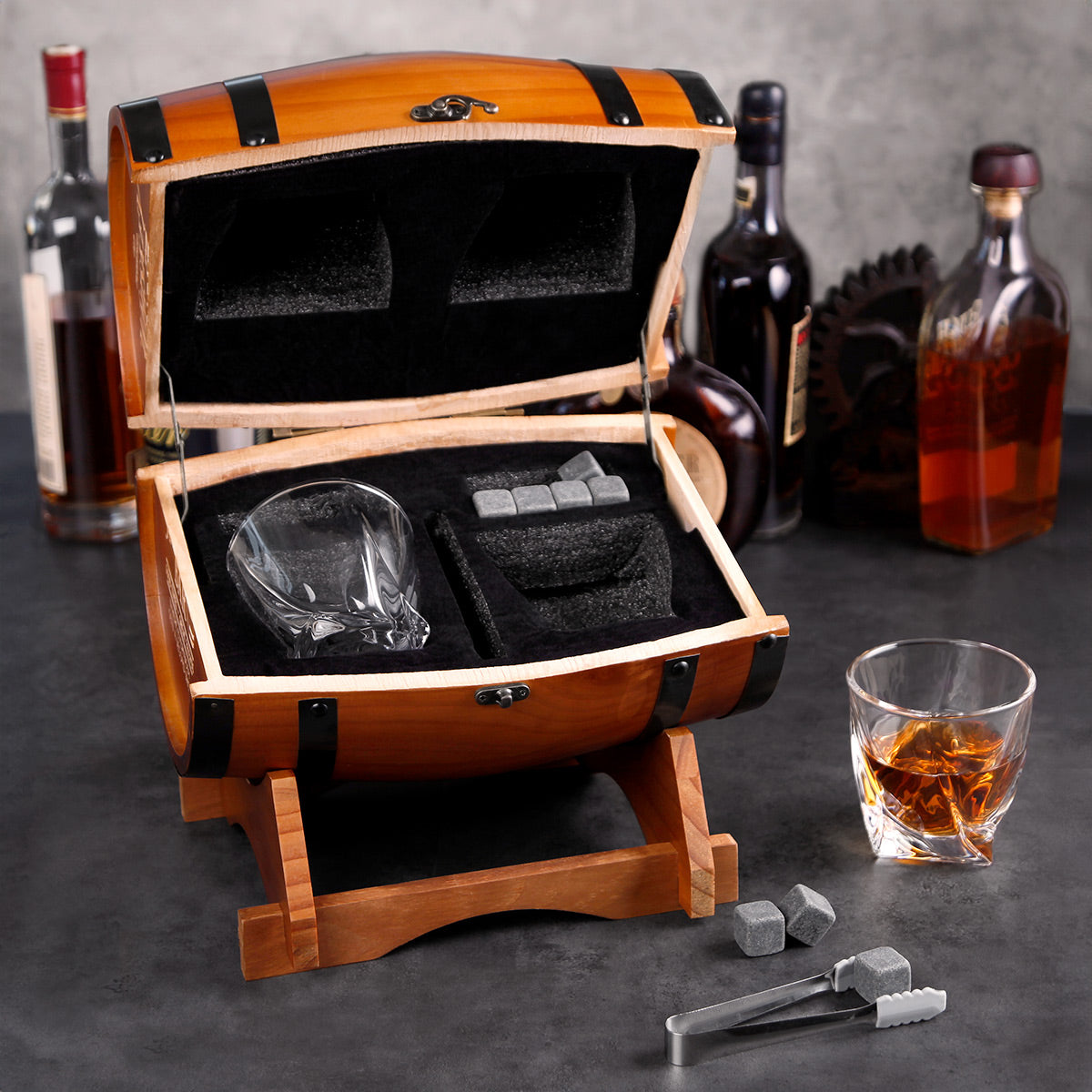 Wellington Whiskey Barrel Bar Set with 2 Whiskey Glasses