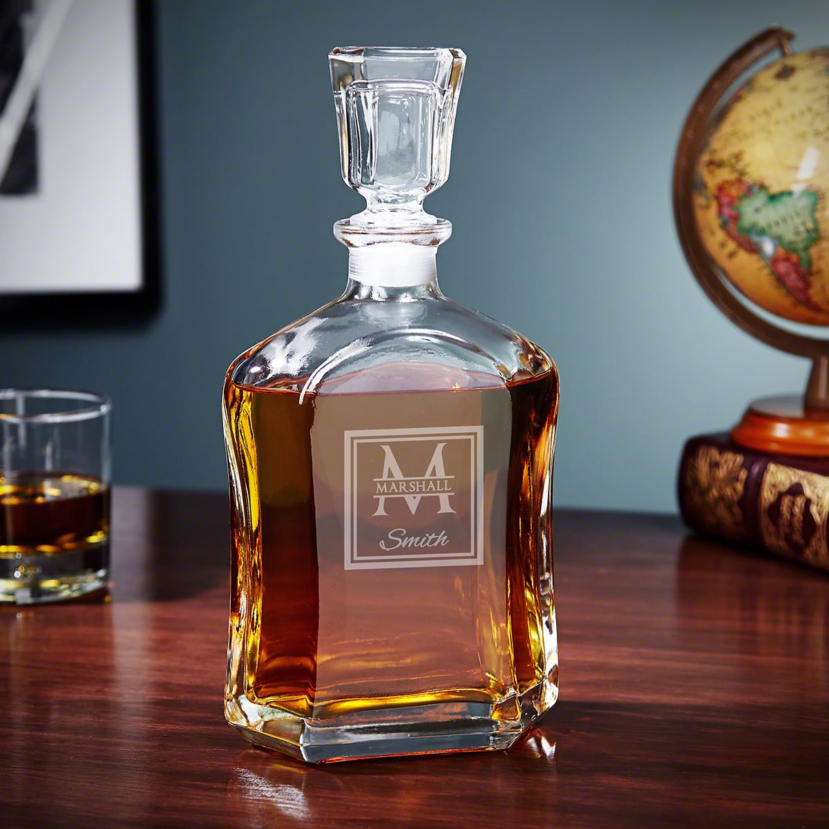 Personalized Bourbon Decanter with Kentucky Bourbon Glasses & Luxury Box Set - 9pc