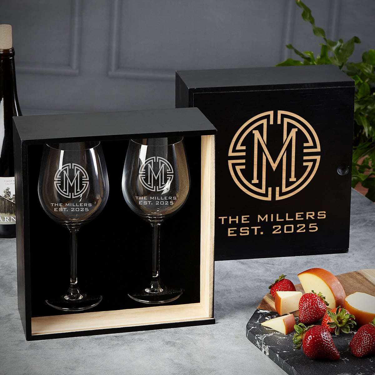 Pomerol Wine Gift Set with Personalized Wine Glasses and Wooden Box