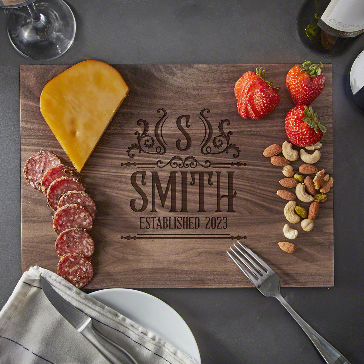 Walnut Personalized Wooden Cutting Board (0.75in Thick)