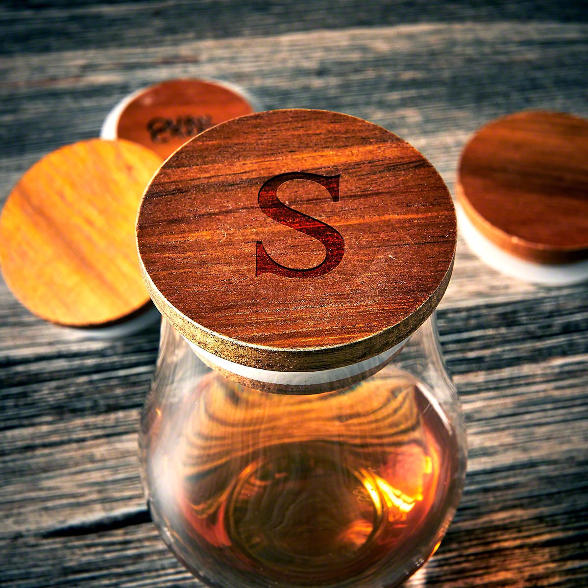 Custom Glencairn Whiskey Glass Lid with Single Initial