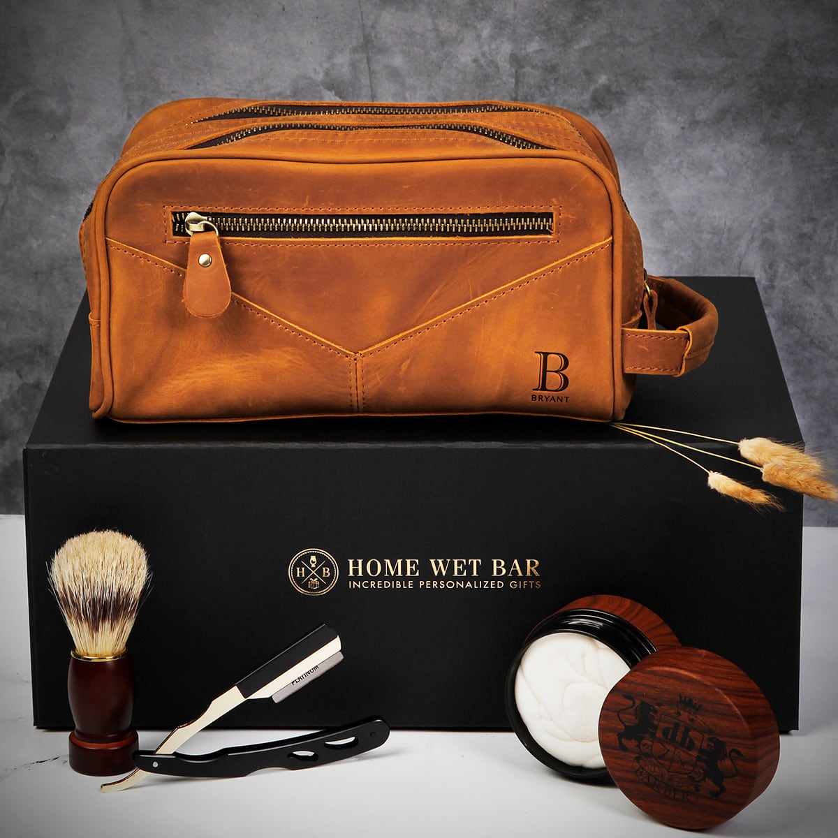 Gentlemen's Shaving Kit with Custom Men's Toiletry Bag