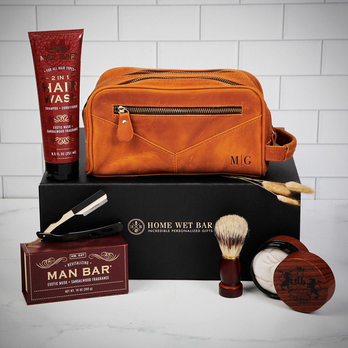 Luxury Men's Shaving Kit with Beckham Travel Toiletry Bag, Leather