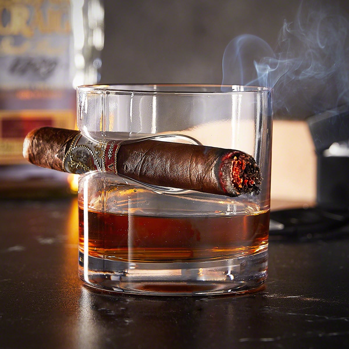 Oxley Round Cigar Glass for Whiskey