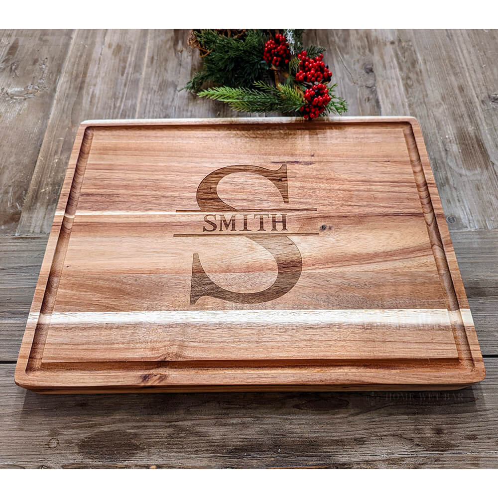 Personalized Acacia Charcuterie Board w Juice Groove (1.5in Thick)