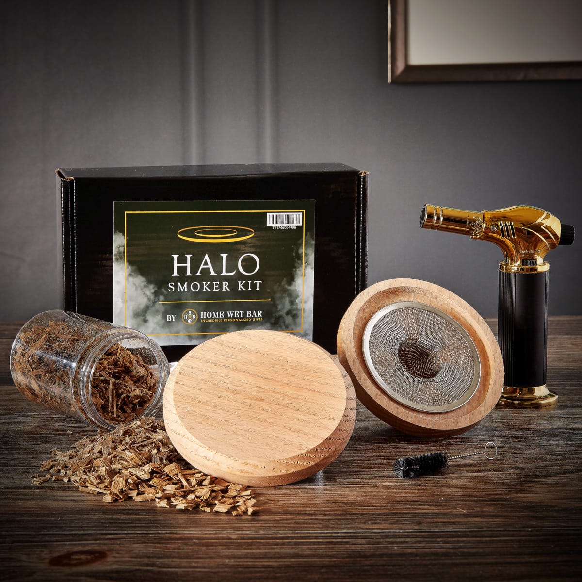 Halo Whiskey Smoker Gift Set 9pc with Four Engraved Glasses