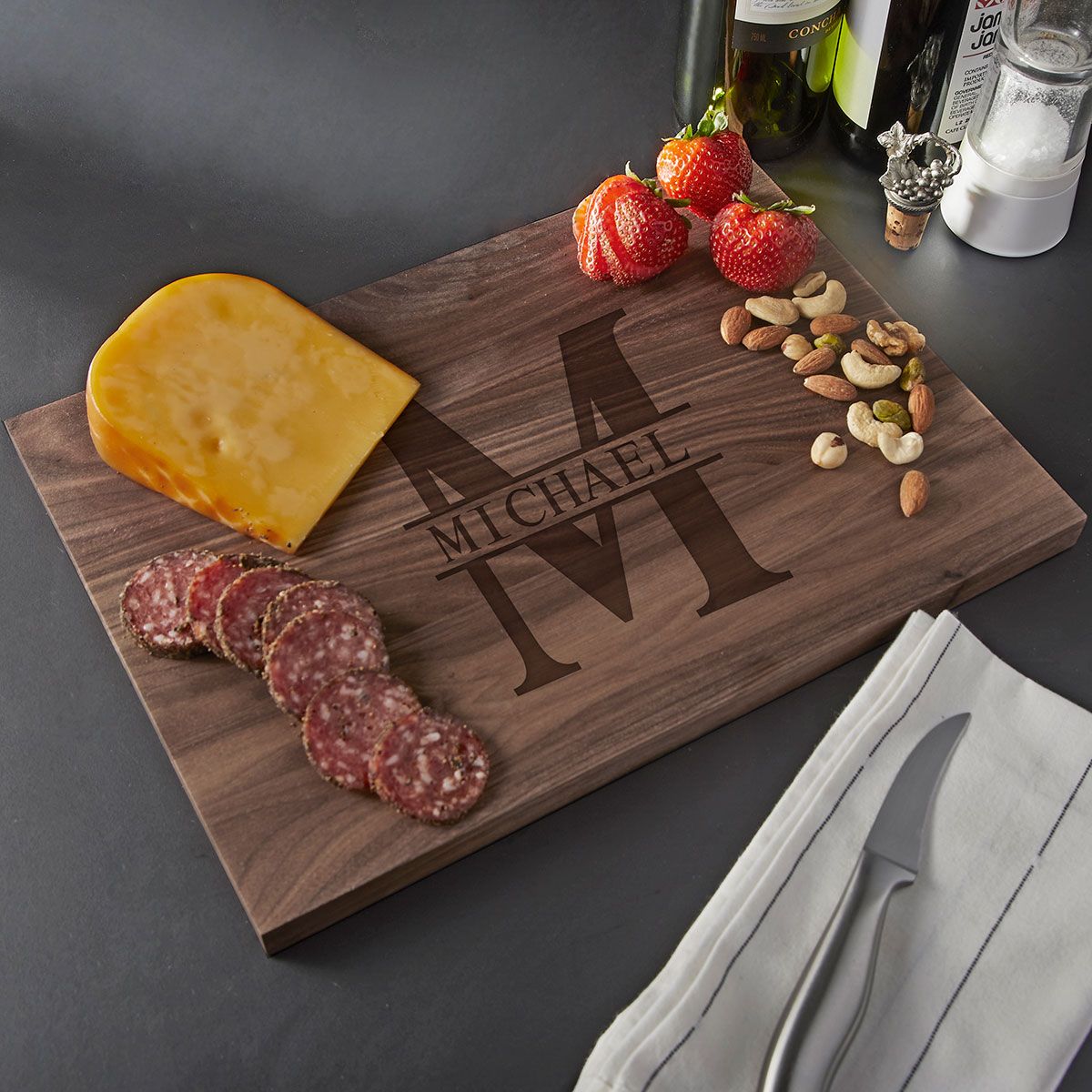 Walnut Engraved Cutting Board - Small (0.75in Thick)