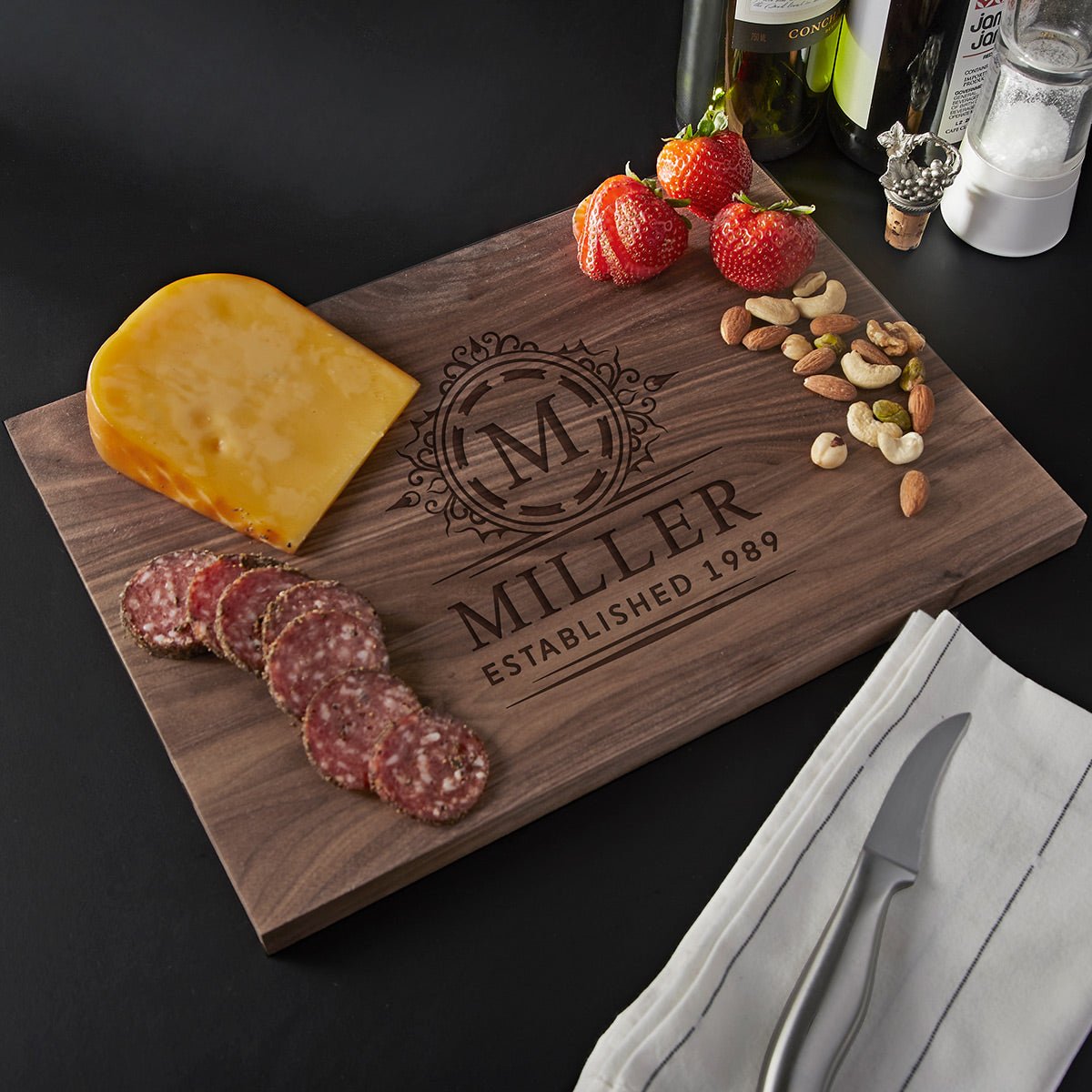 Walnut Personalized Wooden Cutting Board (0.75in Thick)