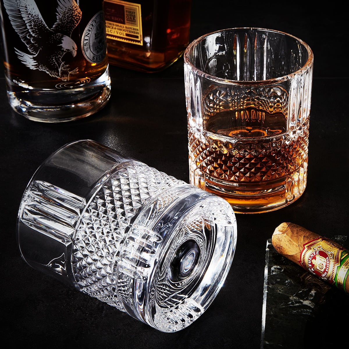 Eston Whiskey Gift Set with Spinning Rocks Glasses